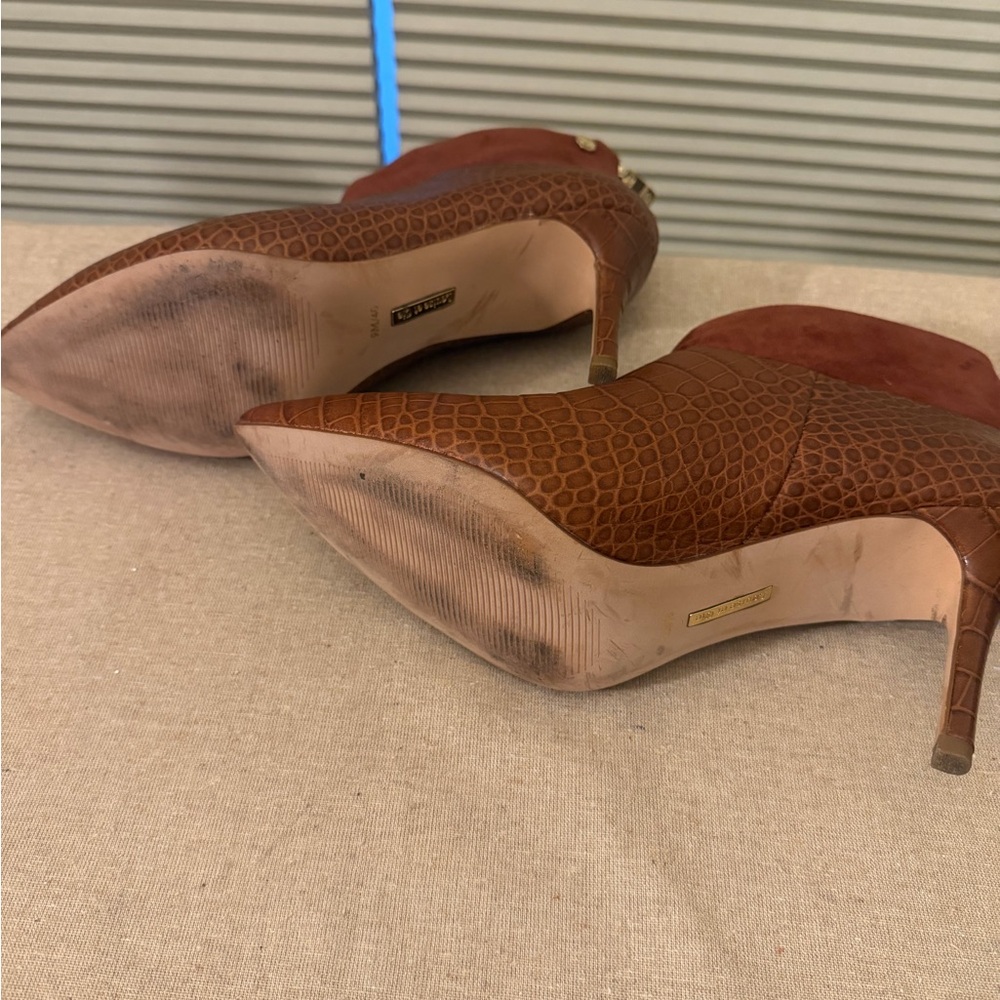 Louise et Cie Tan Crocodile Pattern with suede detail  Ankle Booties - Picture 6 of 6